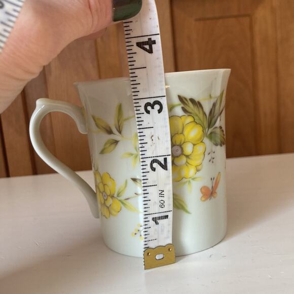 Vintage Floral Mug Made in Japan - Picture 8 of 9